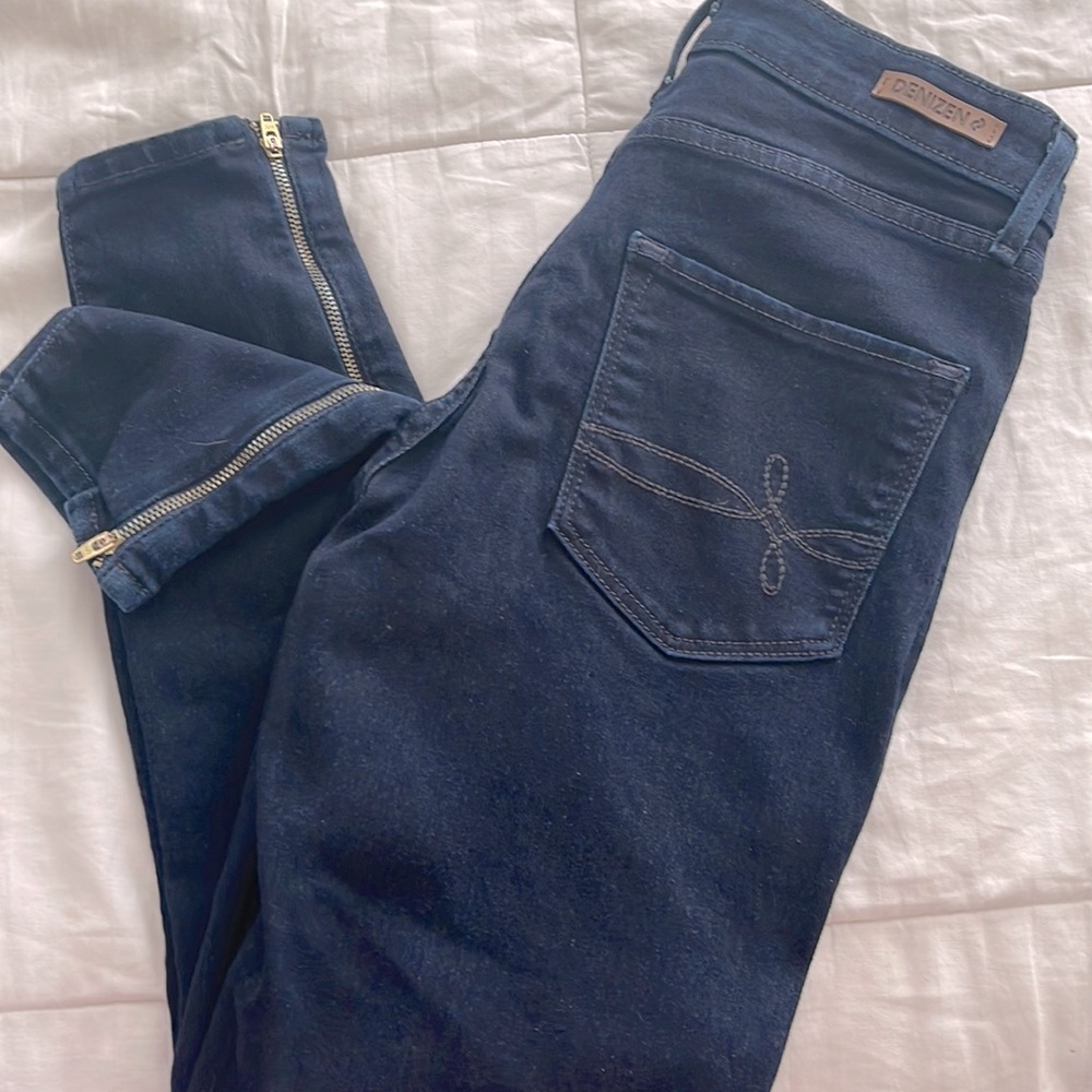 Levi’s Denizen High-Rise Ankle Skinny